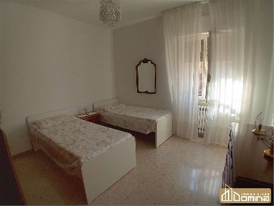 Foto Appartamento in via Costa, Ancona di 75 m² con 5 locali in affitto