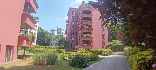Foto Appartamento in Via Mozart, Monza di 165 m² con 4 locali in affitto