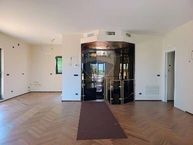 Foto Villa bifamiliare in Via Bitritto 131 Parco Adria, Bari di 221 m²