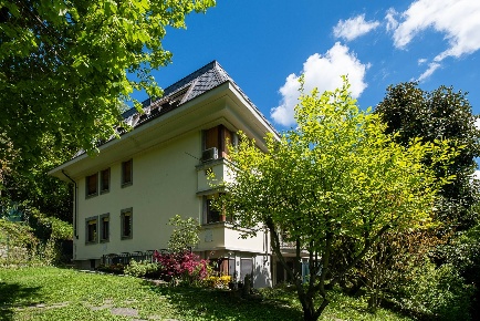Foto Appartamento in Viale Thovez, Torino di 136 m² con 5 locali in vendita