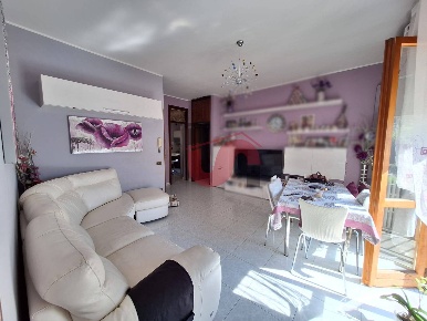 Foto Appartamento in Via Bachelet, Benevento di 123 m² con 3 locali