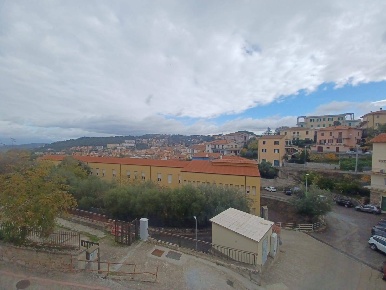Foto Appartamento in via Gramsci, Ozieri Centro di 90 m² con 4 locali