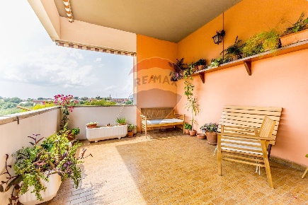 Foto Appartamento in Via Fulda, Roma di 151 m² con 4 locali in vendita
