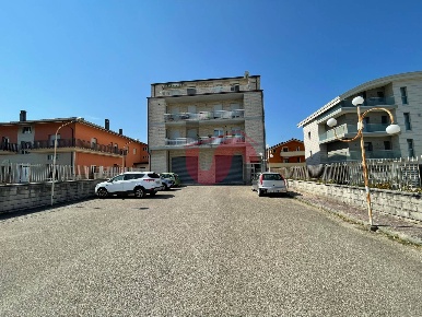 Foto Appartamento in Via Dei Sanniti, San Giorgio del Sannio di 633 m²