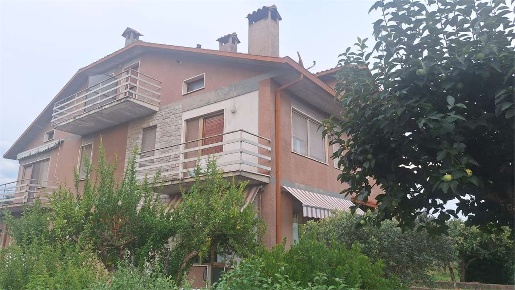 Foto Appartamento a Perugia di 98 m² con 4 locali in vendita