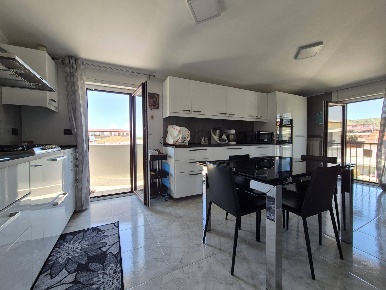 Foto Appartamento in via Gaspare Toraldo, Catanzaro di 80 m² con 3 locali