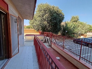 Foto Appartamento in Via Palmerino, Palermo di 230 m² con 4 locali