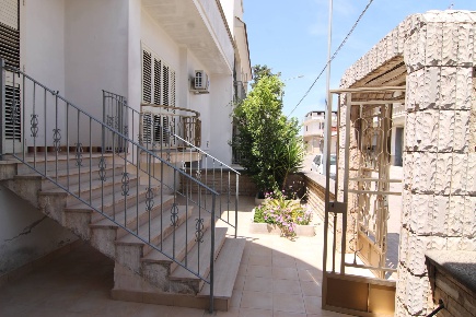 Foto Appartamento in via daniele manin, Sava di 320 m² con 7 locali