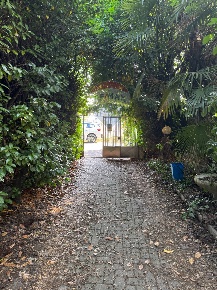 Foto Villa bifamiliare in VIA LEGNANO, Rescaldina di 240 m² con 7 locali