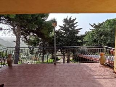 Foto Villa unifamiliare in via Europa, Siculiana di 802 m² con 5 locali
