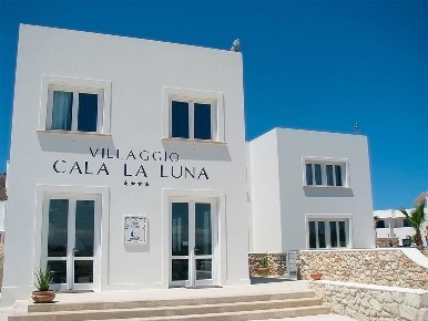 Foto Appartamento in Via Mons. Giovanni Cipolla, Favignana di 50 m²