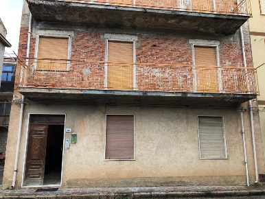Foto Appartamento in Via Vittime Di Guerra40, Acquedolci di 96 m²