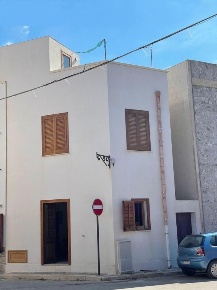 Foto Appartamento in Via Molo San Leonardo, Favignana di 70 m² in vendita