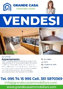 Foto Appartamento in Via Libertà, Aci Catena di 140 m² con 5 locali