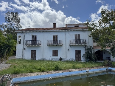 Foto Villa unifamiliare in Contrada Oliveto, Acquedolci di 474 m²
