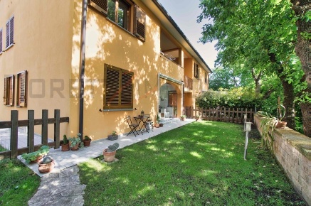 Foto Appartamento a Suvereto di 60 m² con 4 locali in vendita