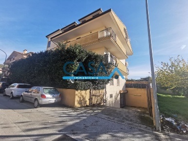 Foto Appartamento in VIALE KENNEDY, Vitulazio di 80 m² in vendita
