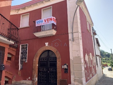 Foto Villa unifamiliare in via Sottotenente Montano 33, Carinola di 120 m²
