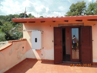 Foto Villa unifamiliare in Via Cerza Arena o strada provinciale, di 80 m²