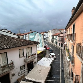 Foto Appartamento in via de maio, Lioni di 110 m² con 4 locali in affitto