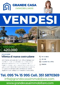 Foto Villa unifamiliare in Via Caronda Viagrande, Viagrande di 250 m²