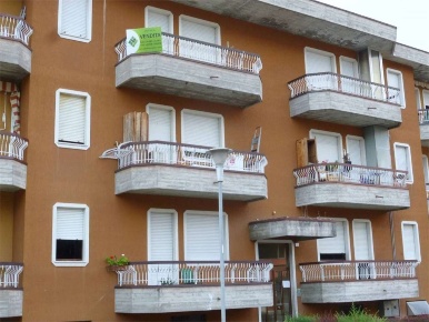 Foto Appartamento in Via Trento, Bagolino di 98 m² con 4 locali in vendita