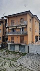 Foto Appartamento a San Giovanni Bianco di 138 m² in vendita