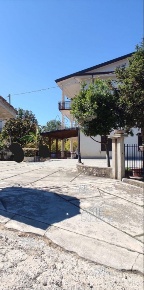 Foto Appartamento in Contrada Muri - 87040 Luzzi (CS), Luzzi in aste