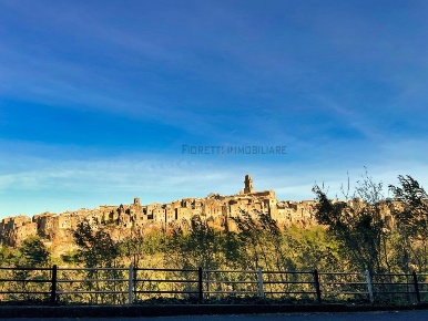 Foto Appartamento a Pitigliano di 120 m² con 6 locali in vendita