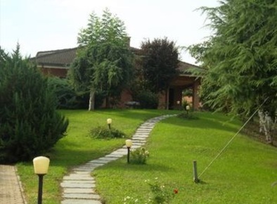 Foto Villa unifamiliare a Castellazzo Bormida di 500 m² in vendita