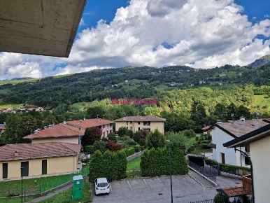 Foto Appartamento a San Giovanni Bianco di 85 m² con 3 locali in vendita