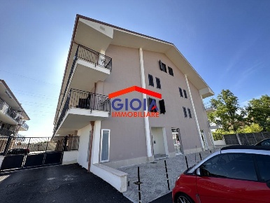 Foto Appartamento in via san carlo, Cancello ed Arnone di 130 m² in vendita