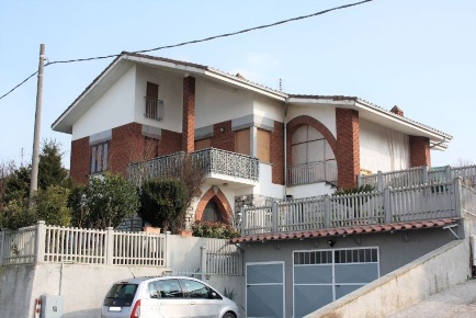 Foto Villa unifamiliare in via 4 novembre s.n.c, Castagnole delle Lanze