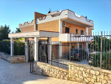 Foto Villa unifamiliare a Altavilla Milicia di 190 m² in vendita