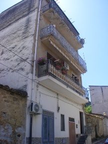 Foto Appartamento in via Mariano Di Marco n.103, Cerda di 128 m² in vendita