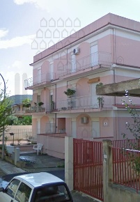 Foto Appartamento in alcide de gasperi, Oliveri di 115 m² con 5 locali