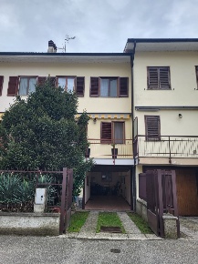 Foto Villa a schiera in via rossera, Linarolo di 160 m² con 4 locali