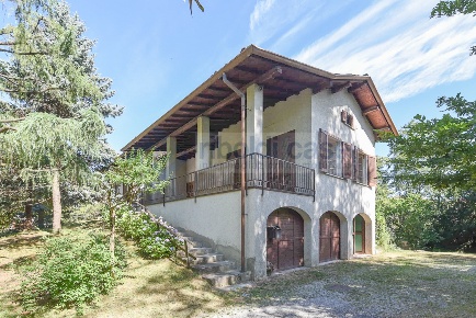 Foto Villa unifamiliare a Imbersago di 186 m² con 4 locali in vendita