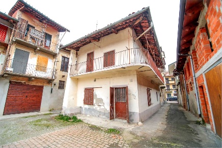 Foto Appartamento in Via Vicolo Ginetti 6, San Giorgio Canavese di 80 m²