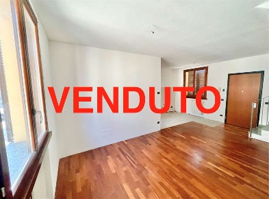 Foto Appartamento in Via corsica, Dolzago in vendita