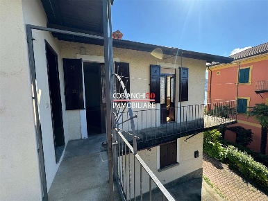 Foto Appartamento in corso risorgimento, Ghiffa di 87 m² con 4 locali