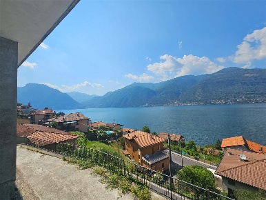 Foto Villa bifamiliare in località calvasino  33, Lezzeno di 240 m²