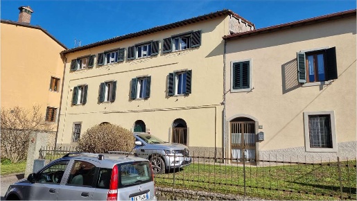 Foto Appartamento in Via del Bagno, Pieve Fosciana di 150 m² con 9 locali