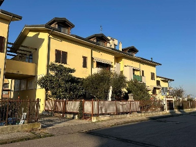 Foto Appartamento in Via Borsellino 10, Caselle Lurani in vendita