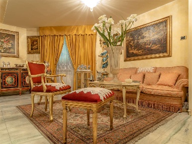 Foto Villa unifamiliare in Via Dante Alighieri, Castel Rozzone di 300 m²