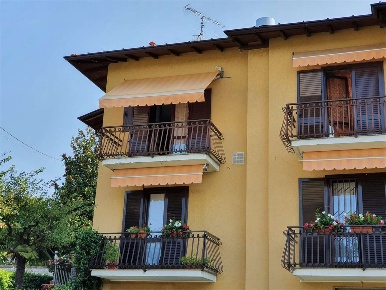 Foto Appartamento in Via Primo Maggio 10, Grandate di 95 m² con 3 locali