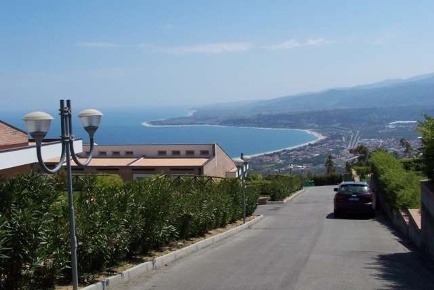 Foto Villa a schiera a Stalettì di 100 m² con 4 locali in vendita
