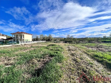 Foto Villa unifamiliare a Santa Vittoria d'Alba di 200 m² con 6 locali