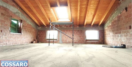Foto Appartamento a Pocenia di 150 m² con 5 locali in vendita