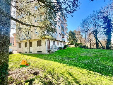 Foto Appartamento in via puccini, Sirtori di 101 m² con 3 locali in vendita